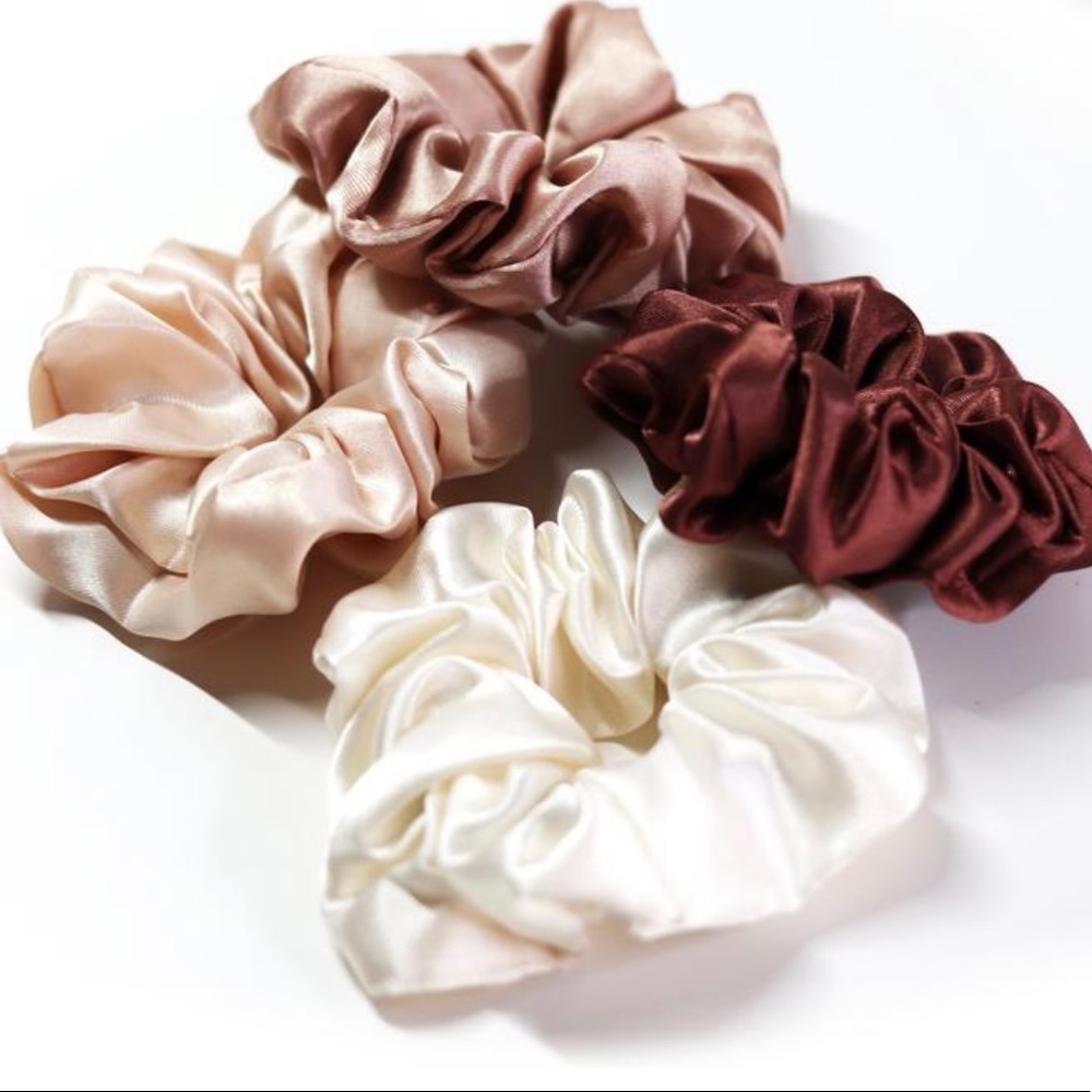 SILK FACE MASK WITH SCRUNCHIE - Picture 6 of 14